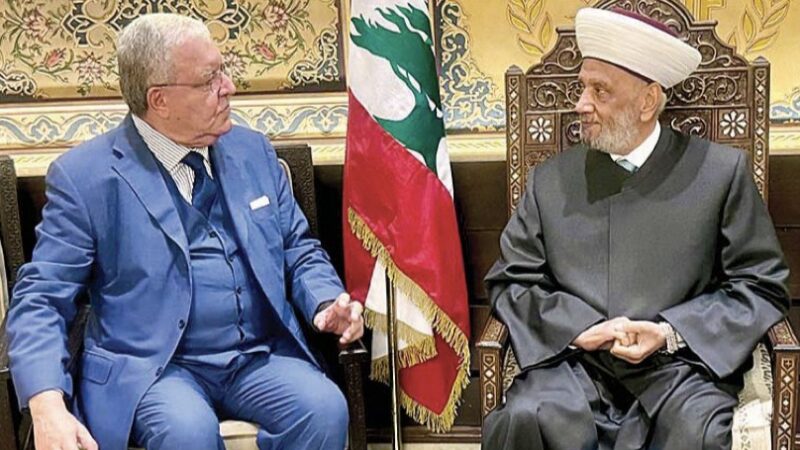 دريان عرض الأوضاع مع زوّاره والتقى وفداً من «التيار الوطني»