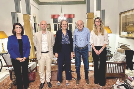 جنبلاط استقبل مديرة معهد «CNAM»