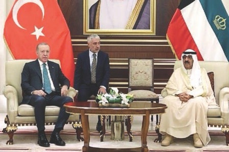 أردوغان يلتقي أمير الكويت