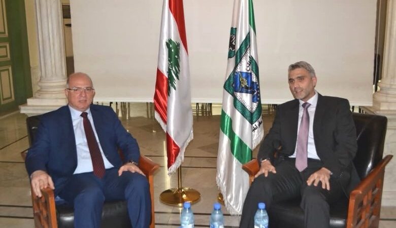 وزير العمل يزور بلدية طرابلس