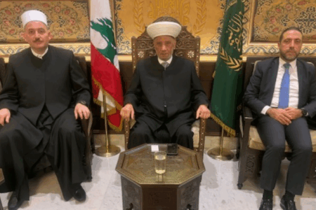 دريان عرض الأوضاع مع وفد من طائفة الموحدين الدروز