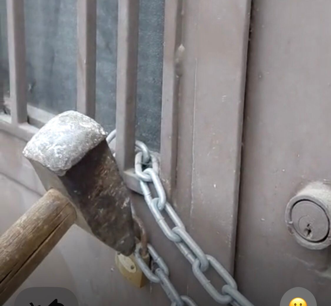 القضاء يُبطل قرار ختم منزل بالشمع الاحمر في بزبينا ويُدين إساءة استعمال سلطة رئيس البلدية