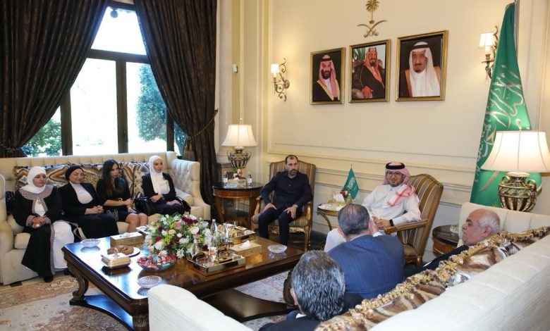 السفير السعودي يستقبل أحمد الخير ووفداً من المنية