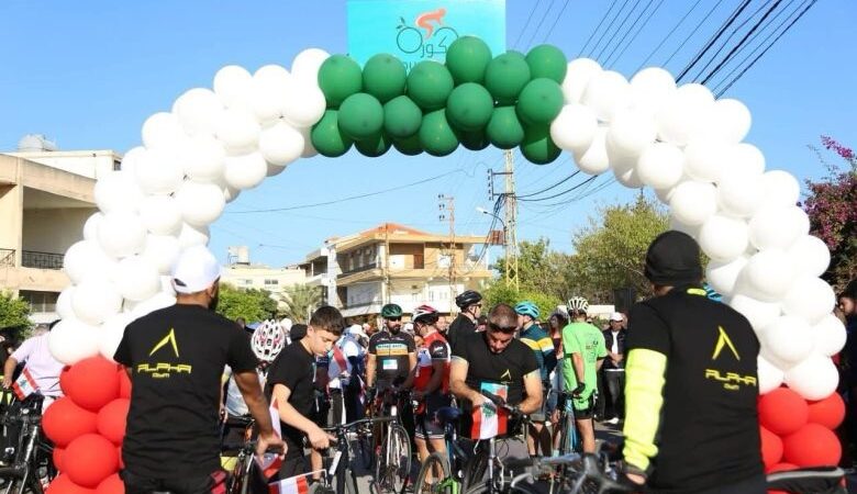 نظّمت جمعية “كلّنا أهل” برئاسة النائب أديب عبد المسيح نشاطًا رياضيًا–بيئيًا تحت شعار “كلّنا أهل الاستقلال” -Koura Bike- وبالتعاون مع جمعيّة Social Way، وBike Tripoli، ومؤسسة Gravity، وقد اتّخذت ساحة فيع مركزًا لانطلاق الفعاليات.