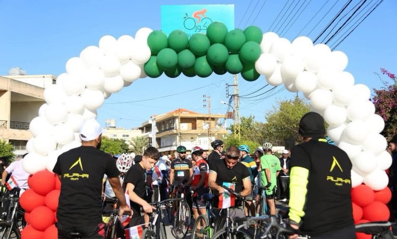 نظّمت جمعية “كلّنا أهل” برئاسة النائب أديب عبد المسيح نشاطًا رياضيًا–بيئيًا تحت شعار “كلّنا أهل الاستقلال” -Koura Bike- وبالتعاون مع جمعيّة Social Way، وBike Tripoli، ومؤسسة Gravity، وقد اتّخذت ساحة فيع مركزًا لانطلاق الفعاليات.