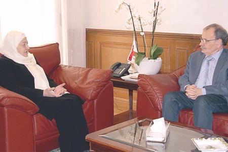 بهية الحريري والبزري: للتضامن في مواجهة التهديدات