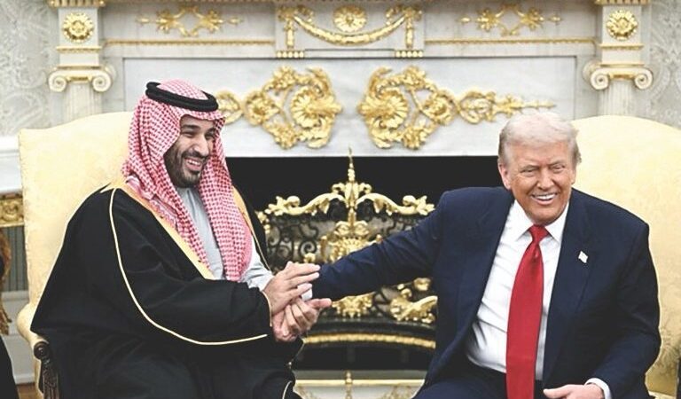“أكسيوس”: بن سلمان رجل السعودية القوي رفض طلب ترامب بشأن التطبيع