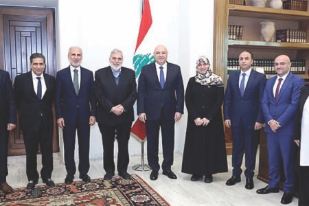 عون إستقبل لجنة متابعة قضية الإمام الصدر وعرض مع زوّار أوضاعاً وشؤوناً مختلفة