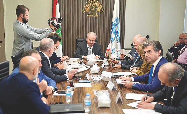 اتفاقية تعاون بين وزارة المال وعدد من المصارف الخاصة للحدّ من الاقتصاد النقدي