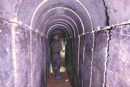 الجيش الإسرائيلي يدّعي قتل 9 فلسطينيين في نفق برفح