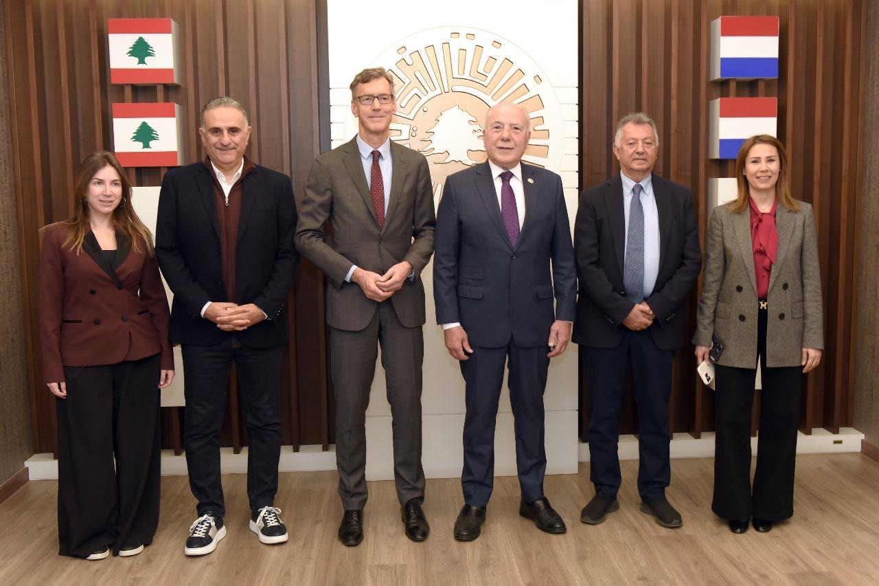 غرفة طرابلس الكبرى تستقبل سفير هولندا وتطرح مبادرات مشتركة في الزراعة والصناعة