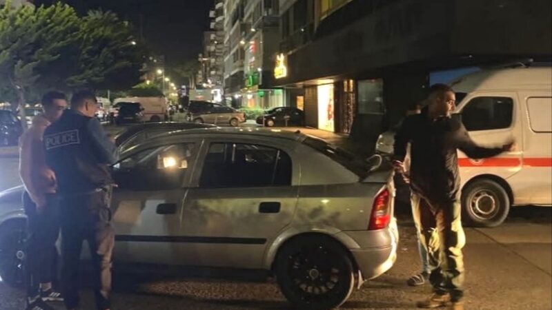 حملة ليلية لشرطة بلدية طرابلس في عدد من الأحياء لرفع التعديات ومصادرة السبيكرات ومكبرات الصوت في السيارات