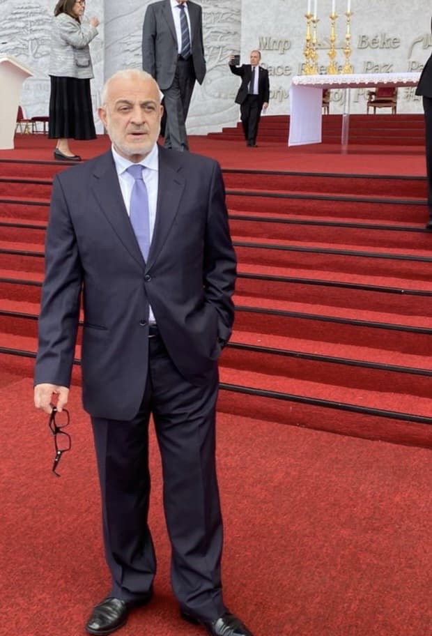 أسعد الحريري شكر لرئيس الجمهورية وعقيلته والقوى الامنية والاعلاميين التنظيم “المشرّف” لمراسم استقبال البابا