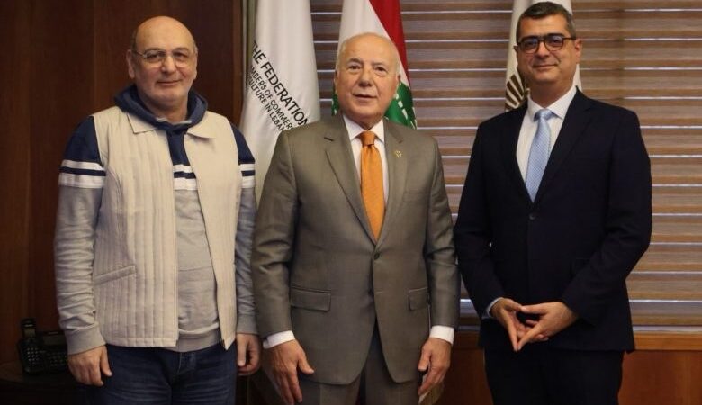 بحث شؤون إنمائية وهندسية وصحية في لقاء دبوسي وحموضة ونفاع