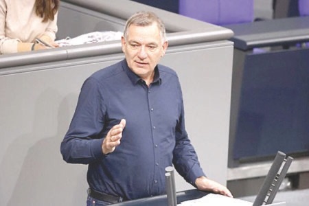 اليسار الألماني: لقاء ميرتس مع نتنياهو «حرب على القانون الدولي»