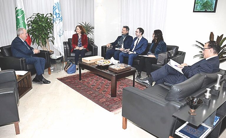 جابر يعرض أمام وفد الخزانة الفرنسية لإجراءات الحكومة في مجال الحوكمة