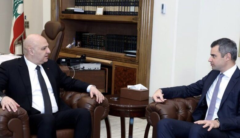 الرئيس عون عرض مع هيكل تحضيرات اجتماع باريس ونتائج الجولة جنوب الليطاني ومع لاوندس عمل أمن الدولة النائب فرنجيه: ما تقوم به الدولة اللبنانية والجيش أكثر من ممتاز