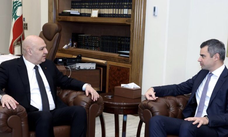 الرئيس عون عرض مع هيكل تحضيرات اجتماع باريس ونتائج الجولة جنوب الليطاني ومع لاوندس عمل أمن الدولة النائب فرنجيه: ما تقوم به الدولة اللبنانية والجيش أكثر من ممتاز