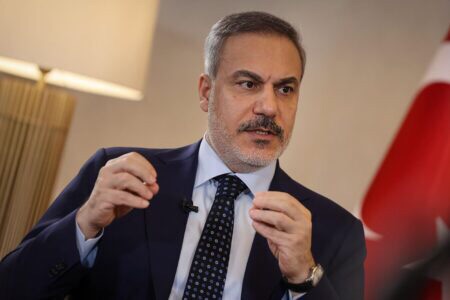 تركيا تحذّر من تأجيل دمج “قسد” في الجيش السوري