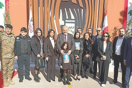 إزاحة الستار عن نصب شهداء فوج حرس بيروت