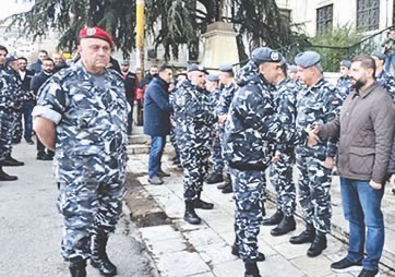 المدير العام لقوى الأمن جال على قيادة منطقة البقاع لإعلان التوجيهات العسكرية