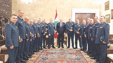 عون: المؤسّسات العسكرية والأمنية خط الدفاع الأول عن لبنان