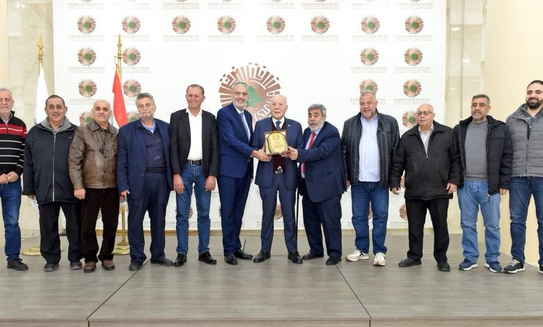 مختارو طرابلس وقضائها يكرّمون توفيق دبوسي: شراكة عنوانها الخدمة والواجب&nbsp; الوطني