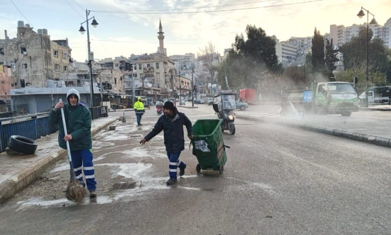 حملة نظافة عامة لبلدية طرابلس على طول ضفتي نهر ابو علي والمناطق المحيطة بعد ازالة البسطات والتعديات والمخالفات عن ارصفتها وشوارعها