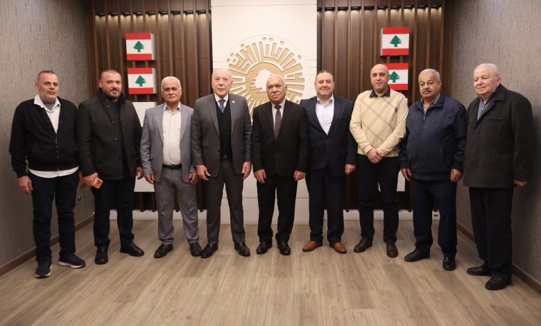 دبوسي يستقبل وفداً من تجمع صناعيي وتجار المنية