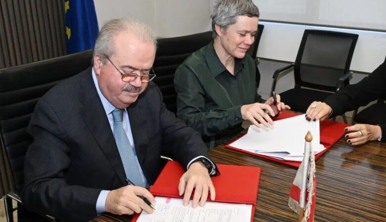 الحجار أشرف على تسلم وتسليم هيئة الإشراف على الانتخابات وأكد الاستعداد للاستحقاق النيابي