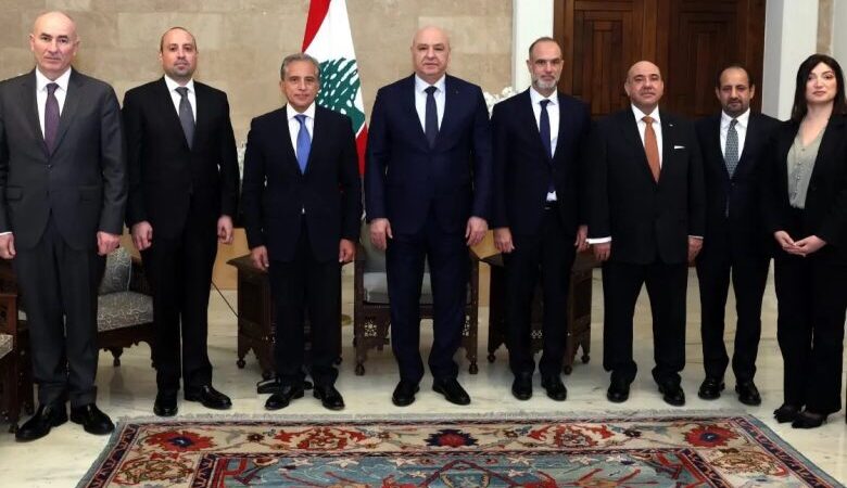 رئيس الجمهورية شدد خلال استقباله رئيس الوزراء الاردني على اهمية وحدة الموقف العربي في مواجهة التحديات الراهنة حسان: نؤكد دعم امن لبنان واستقراره