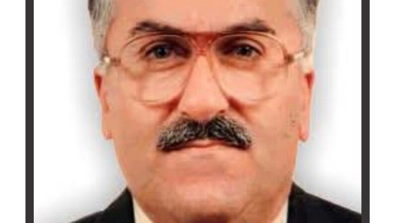 بقلوبٍ مؤمنة بقضاء الله وقدره،