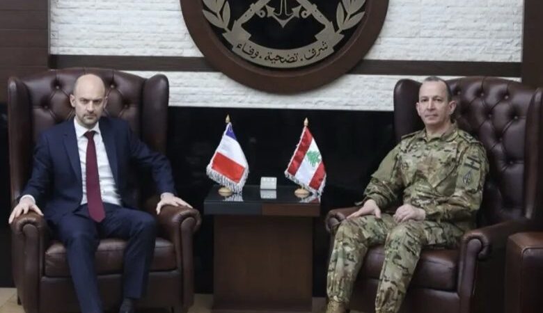 قائد الجيش عرض وبارو التحضيرات لمؤتمر الدعم