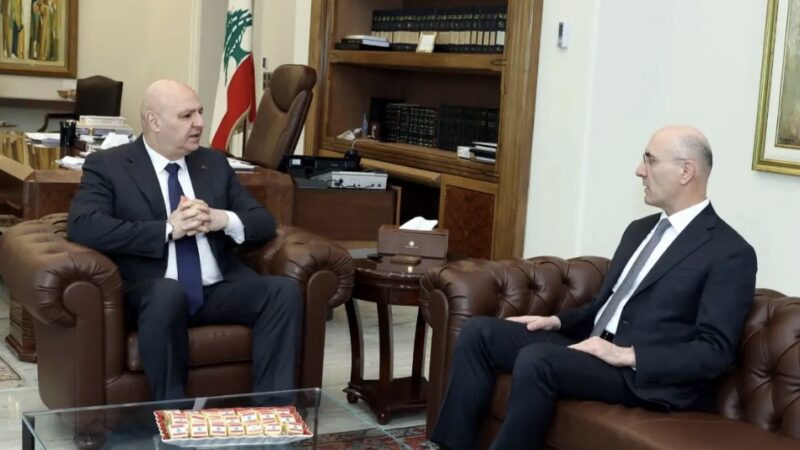 الرئيس عون عرض مع الحجار للتحضيرات للانتخابات النيابية ومؤتمر دعم الجيش وقوى الامن والتدابير لمعالجة انهيارات طرابلس والتقى يعقوبيان وفتفت واماني مودعا