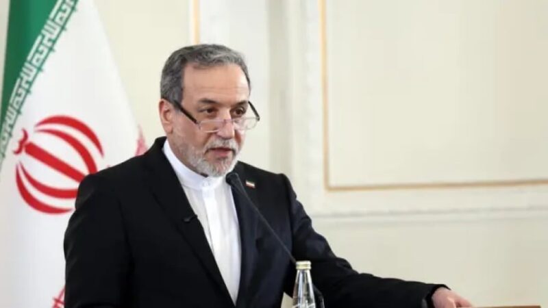 عراقجي يعلن التوافق على مبادئ “اتفاق محتمل” والبيت الأبيض يؤكّد التقدم وسننتظر مقترحات مفصلة