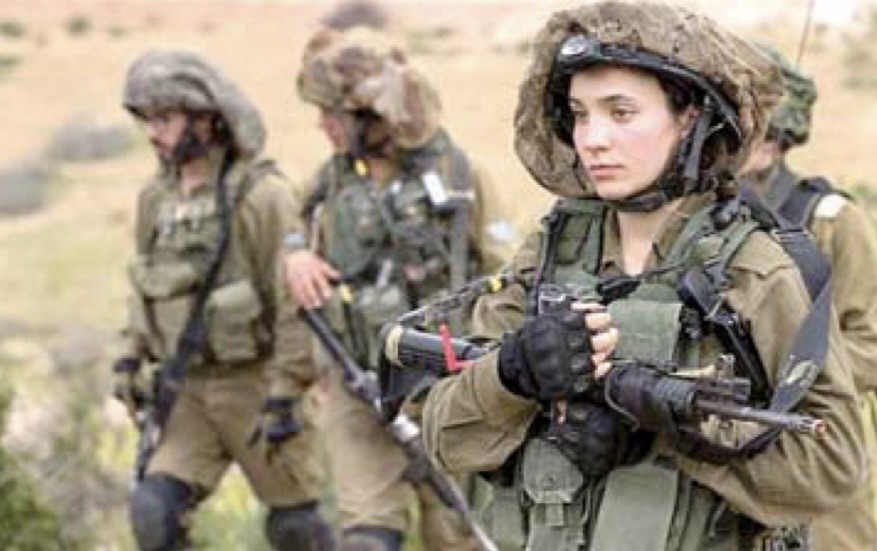 سموتريتش يرفض اختلاط الجنسين في الجيش وأمهات مجندات يطالبن بإقالته