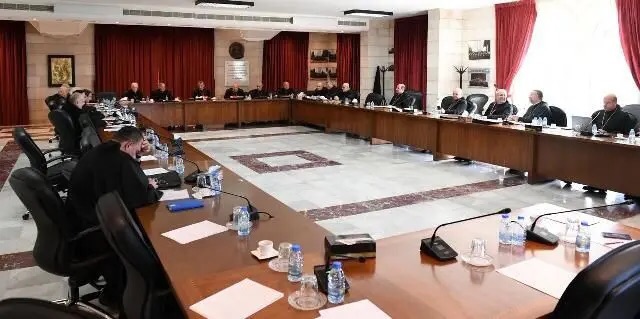 المطارنة الموارنة شجبوا “الحملات المعيبة على الحكم والحكومة”: ألم يحن الوقت للاتعاظ وتجنيب الوطن الصغير ارتدادات المساوئ المحيطة به ووضعه على سكة التعافي؟