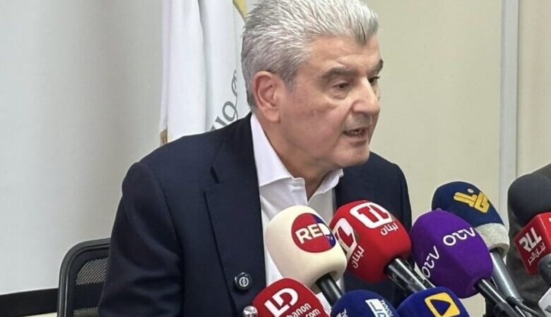 وزير الصناعة: تم تشكيل خلية أزمة لتأمين الأمن الغذائي والدوائي