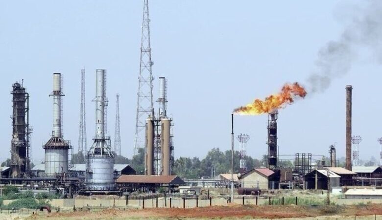 النفط يهبط بأكثر من 13% بعد إعلان ترامب تأجيل قصف بنية الطاقة الإيرانية