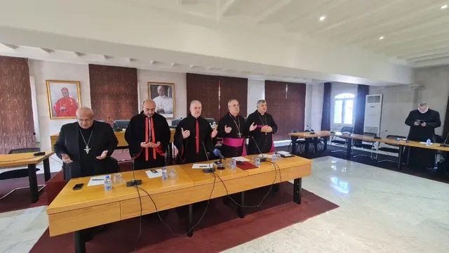 “اللجنة الأسقفية لخدمة المحبة” اجتمعت في بكركي&nbsp;الورشا: هدفنا تنسيق المبادرات بين المؤسسات الكنسية والجمعيات الكاثوليكية لدعم الصامدين في قراهم والنازحين في مراكز الايواء