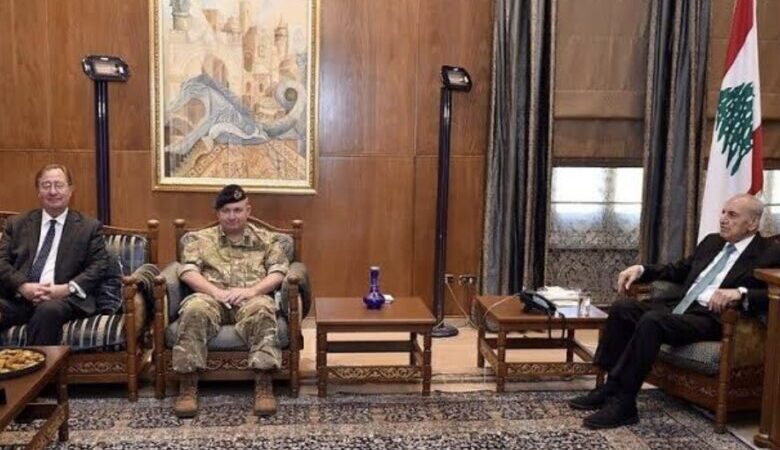 بري استقبل وفداً عسكرياً بريطانياً وعرض التطورات مع المر ووفد نيابي