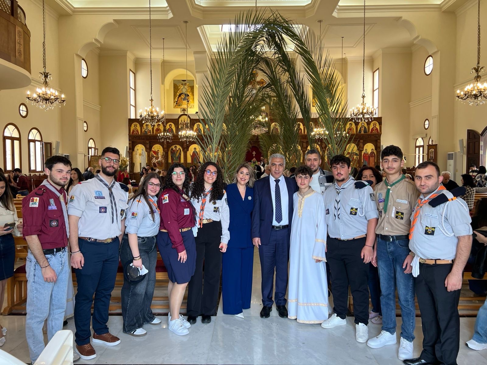 عبّود شارك في قداس الشعانين وهنّأ الطوائف التي تتبع التقويم الغربي بالفصح