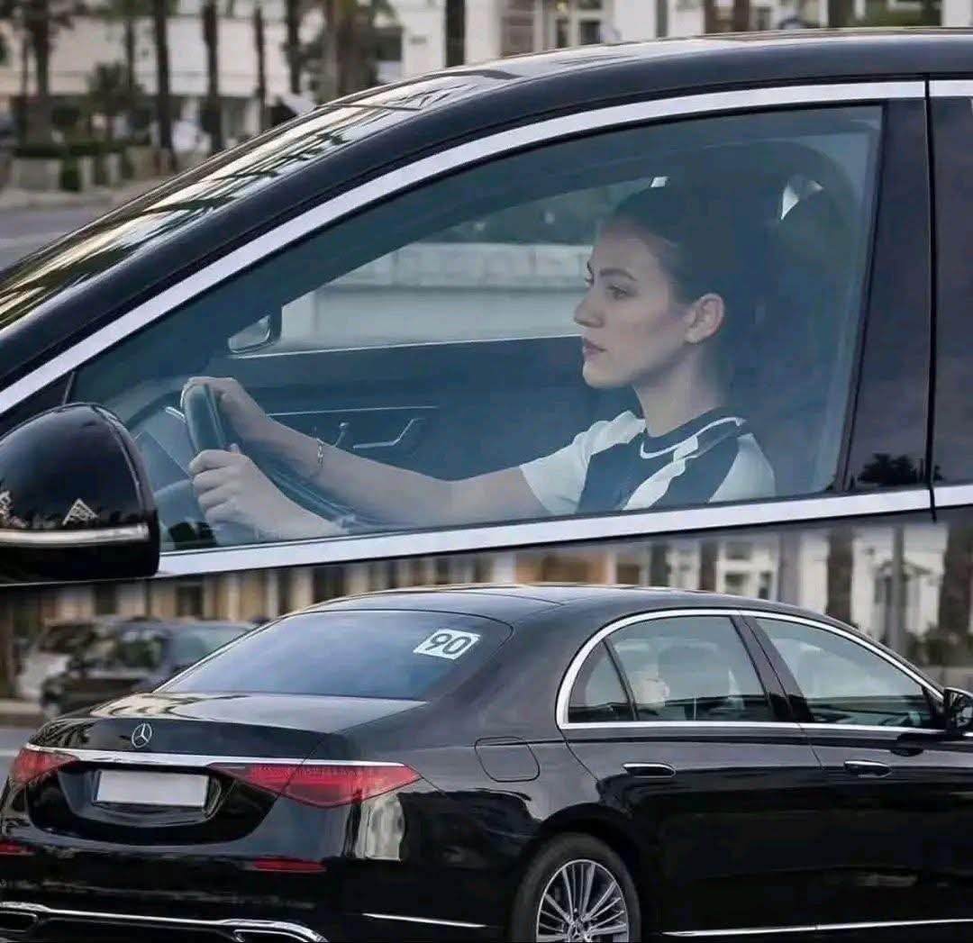 هكذا تفاعل المغاربة مع فيديو قيادة الاميرة للا خديجة لسيارتها بعد حصولها على رخصة السياقة .