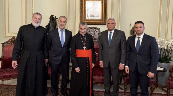 الراعي يستقبل لاوندس وشقير معايدين بالفصح