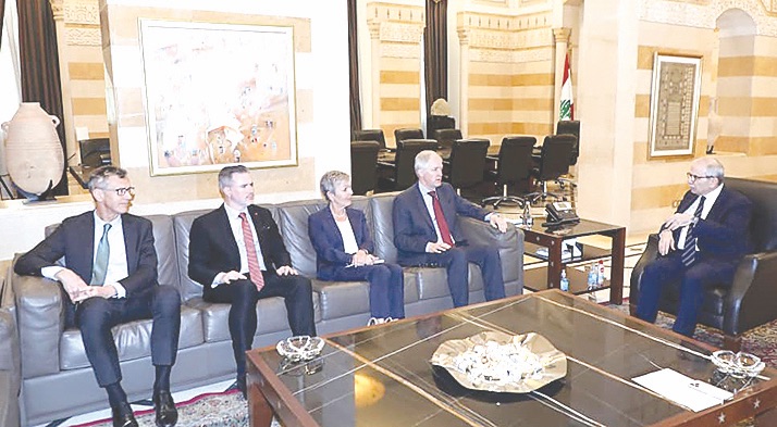 سلام بحث مع 4 سفراء مرحلة ما بعد “اليونيفيل”