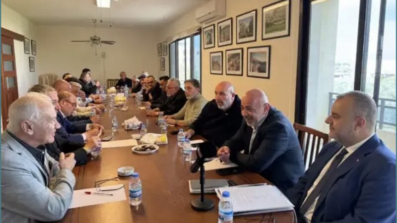 إجتماع في اتحاد بلديات الكورة بحث في ملف المقالع وكسارات شركات الترابة واتفاق على عقد جلسة لتشكيل لجنة متخصصة تتولى إعداد خطة متكاملة لحلول بيئية