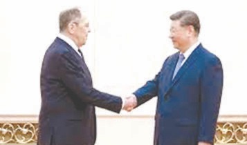 لافروف من الصين: القوة لن تحل الأزمة ومستعدون لتعويض نقص الطاقة