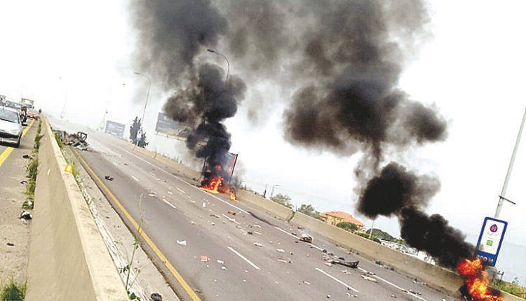 تصعيد وغارات دامية وتمشيط جنوباً… واشتباكات ملحمية في بنت جبيل