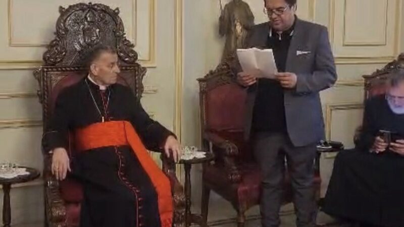 الراعي بحث مع الحاج وزوار في المستجدات