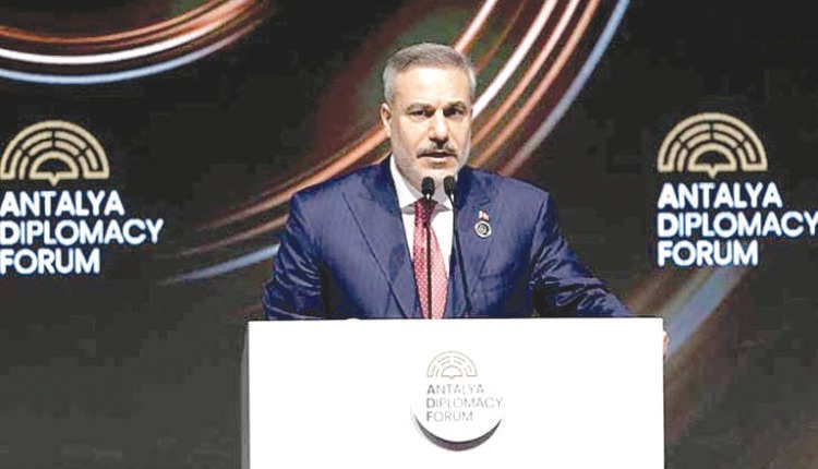 فيدان: لا يمكن دمج إسرائيل في الإقليم ما دامت تقوم على التمدّد والاحتلال والقتل